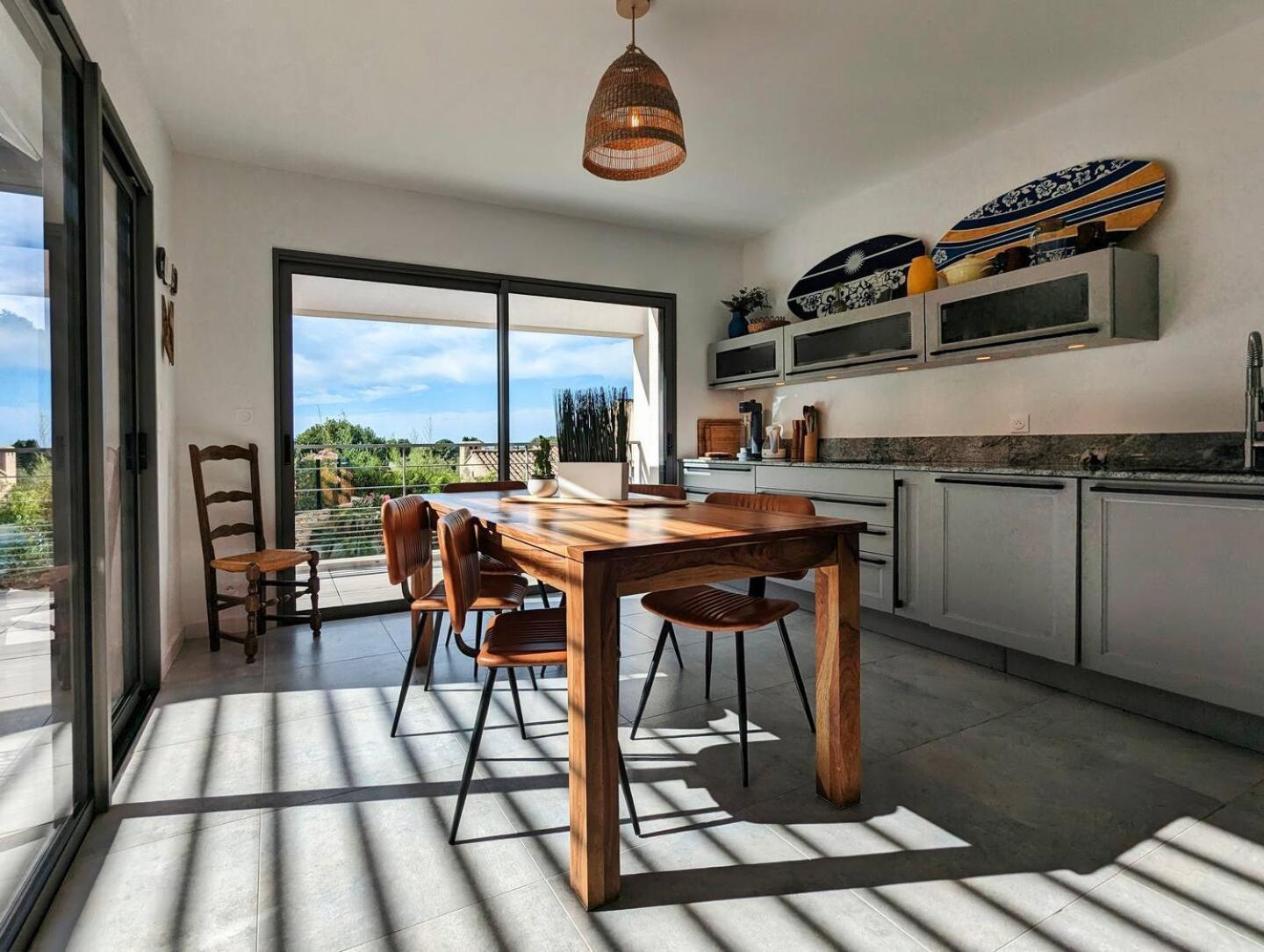 Lone Star Riviera - 5 Minutes Walk To The Beach Carqueiranne Bagian luar foto