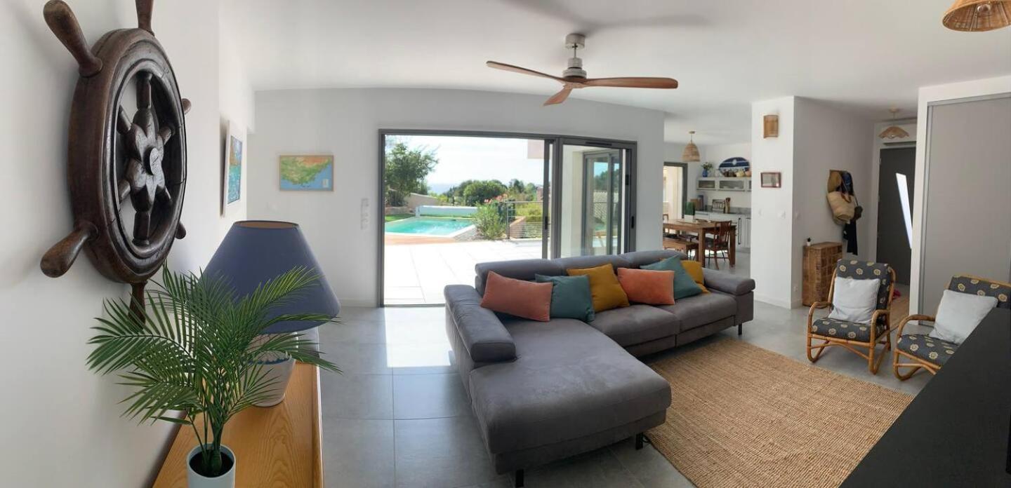 Lone Star Riviera - 5 Minutes Walk To The Beach Carqueiranne Bagian luar foto
